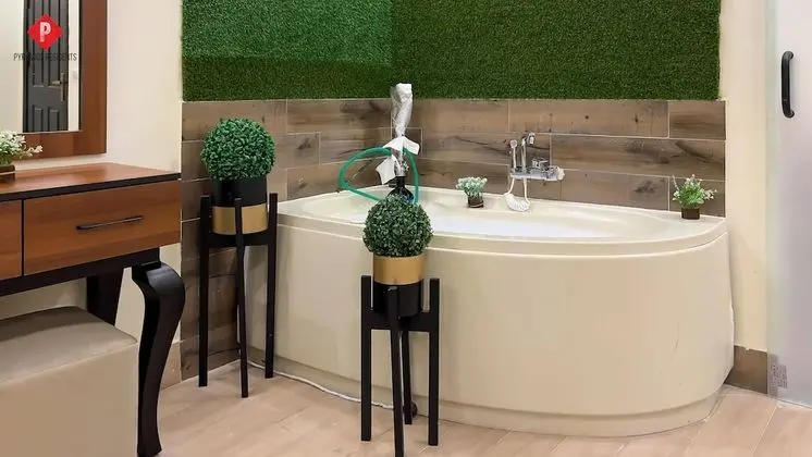 Superior Quadruple Room with jacuzzi