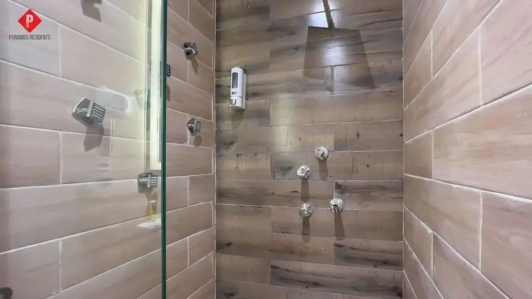 Superior Quadruple Room with jacuzzi