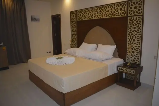 Tek Büyük Yataklı Oda (Pyramid View)