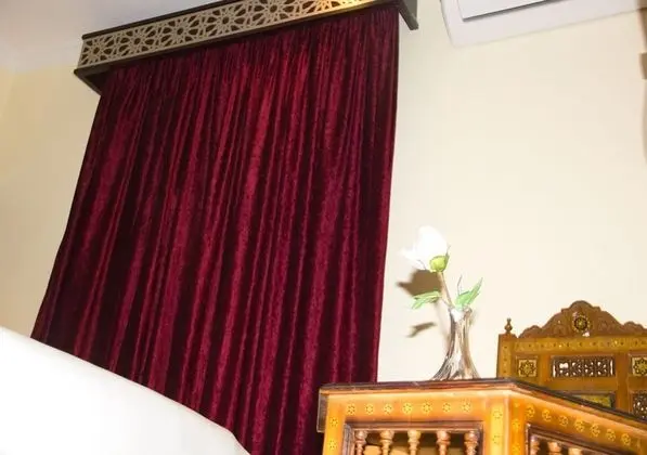 Luxury İki Ayrı Yataklı Oda
