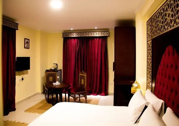 Luxury Tek Büyük Yataklı Oda