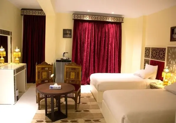 Luxury Tek Büyük Yataklı Oda