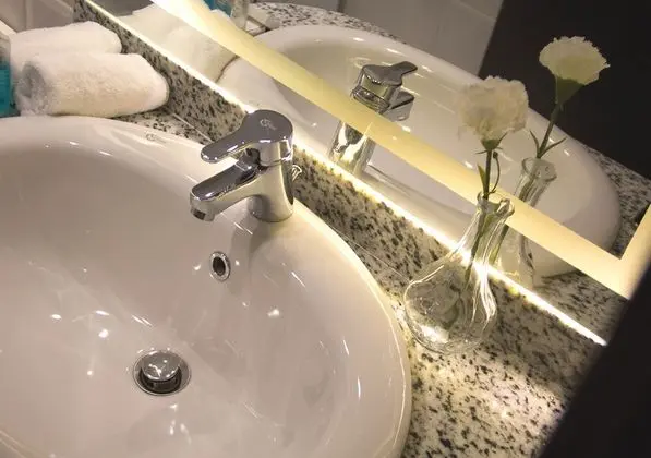 Luxury Tek Büyük Yataklı Oda