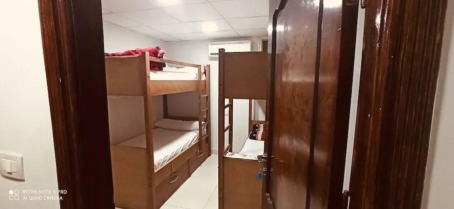Ortak Ranzalı Oda, Sadece erkekler için (single bed in dorm)