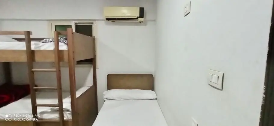 Ortak Ranzalı Oda, Sadece kadınlar için (single bed in dorm)