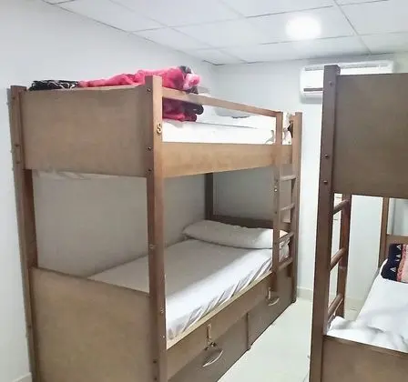 Ortak Ranzalı Oda, Sadece kadınlar için (single bed in dorm)