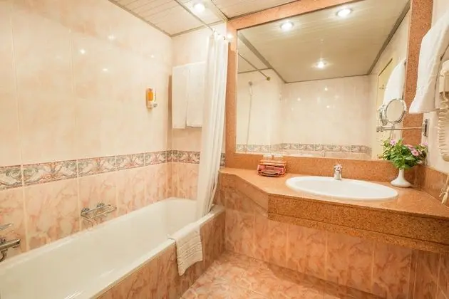 Standard Triple room, Nile view for Egyptians only