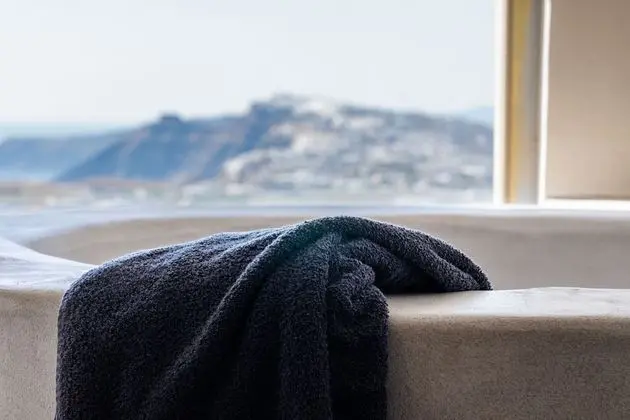 Cave Suite, Indoor Hot Tub