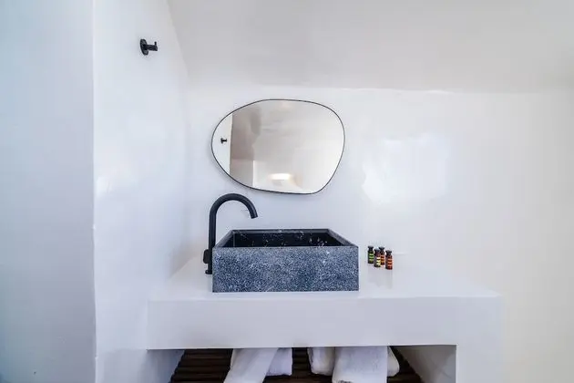 Cave Suite, Indoor Hot Tub