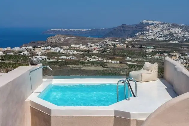 Honeymoon Suite, Indoor Hot Tub, Outdoor Pool