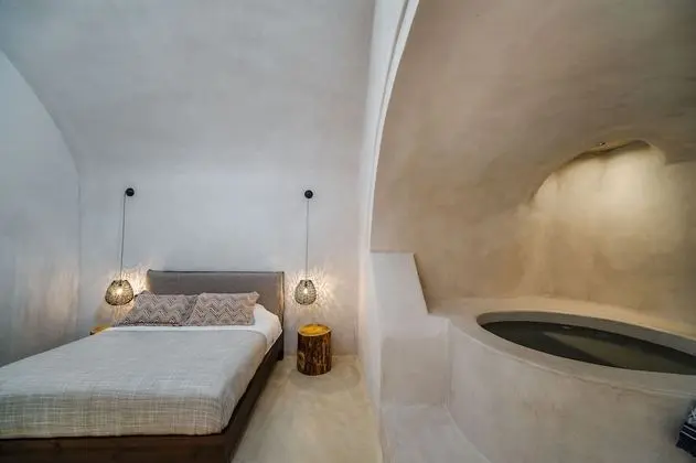 Honeymoon Suite, Indoor Hot Tub, Outdoor Pool