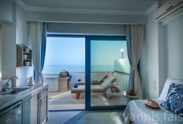 Deluxe Stüdyo, Deniz Manzaralı