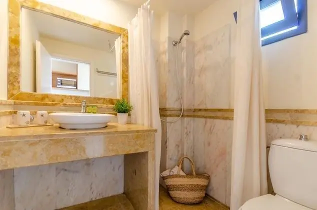Deluxe Stüdyo, Deniz Manzaralı, Zemin Kat (pool front)