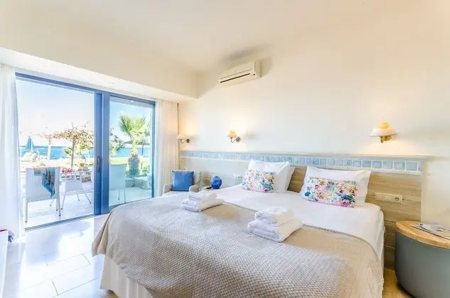Deluxe Stüdyo, Deniz Manzaralı, Zemin Kat (pool front)