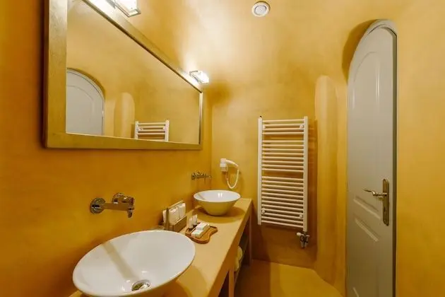 Duplex Villa (With Hot Tub)