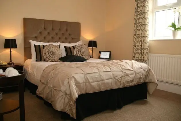 Premium Tek Büyük Yataklı Oda