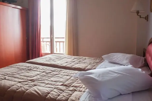 Üç Kişilik Oda, Şehir Manzaralı