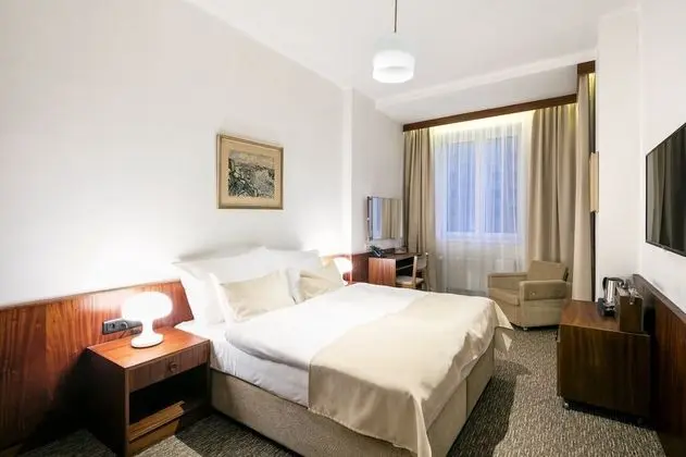 Deluxe Büyük Yataklı Tek Kişilik Oda (with Whirlpool)