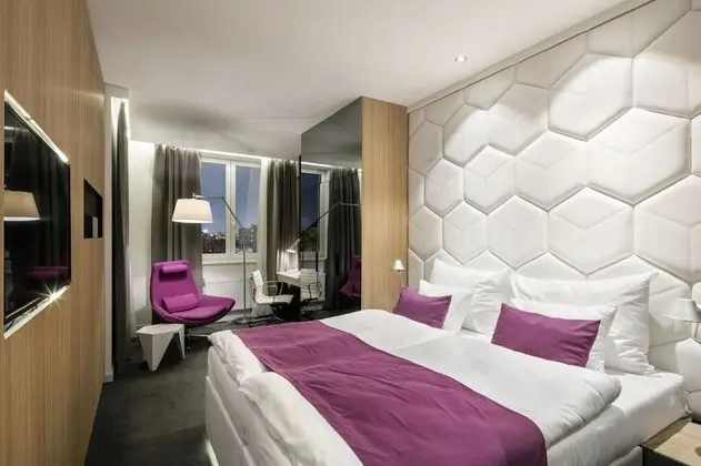 Deluxe Büyük Yataklı Tek Kişilik Oda (with Whirlpool)