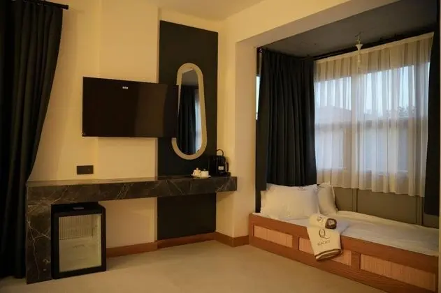 Cumbalı Deluxe Oda, Havuz ve Bahçe Manzaralı, 1. Kat