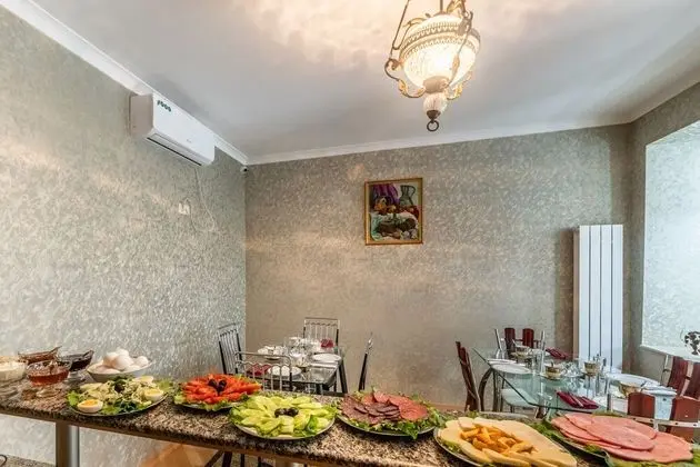 Luxury Süit, Avlu Manzaralı