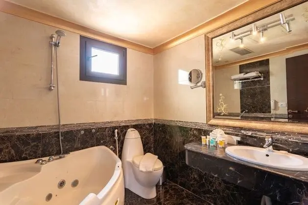 Royal Tek Büyük Yataklı Oda
