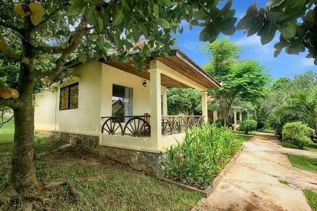 Deluxe Tek Büyük Yataklı Oda, Bahçe Manzaralı