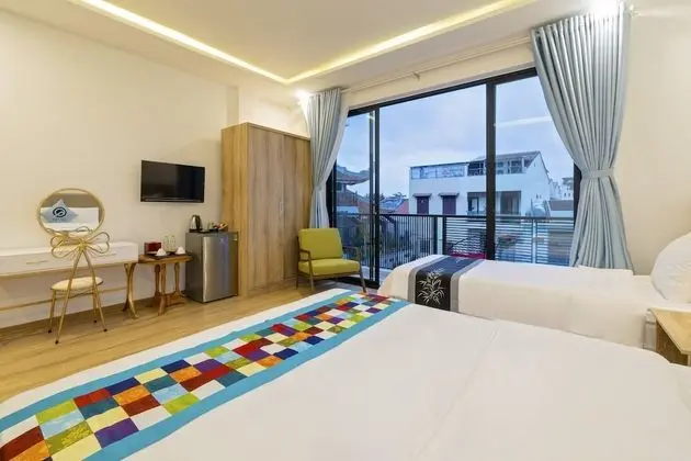 Deluxe Üç Kişilik Oda, Balkon