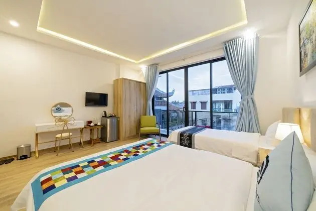 Deluxe Üç Kişilik Oda, Balkon