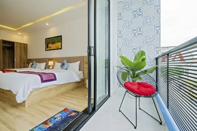 Deluxe Üç Kişilik Oda, Balkon