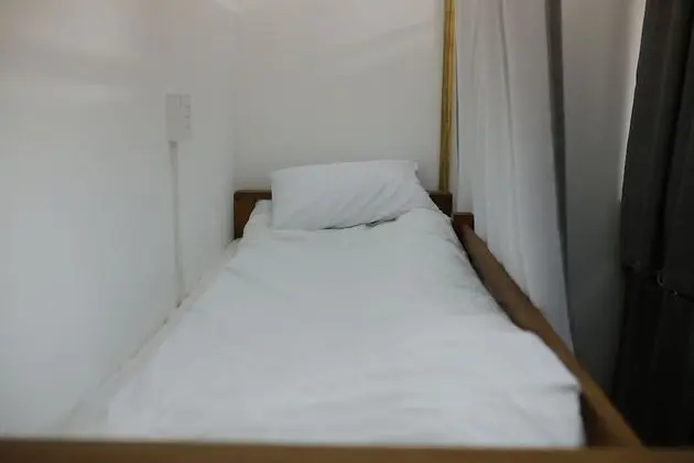 Ortak Ranzalı Oda, Karma Ranzalı Oda (Single Bed in 8-Bed)