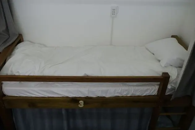 Ortak Ranzalı Oda, Karma Ranzalı Oda (Single Bed in 8-Bed)