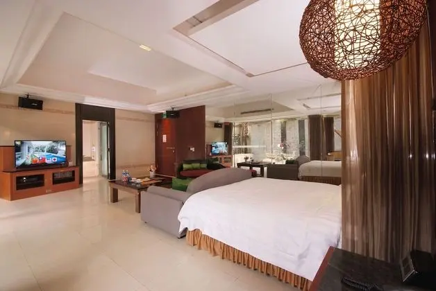 Deluxe Tek Büyük Yataklı Oda, Balkon