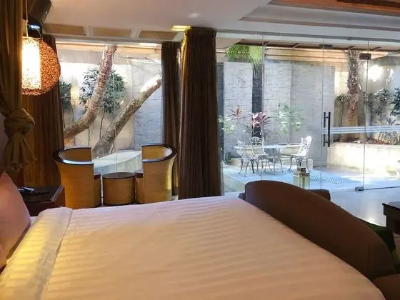 Deluxe Tek Büyük Yataklı Oda, Balkon