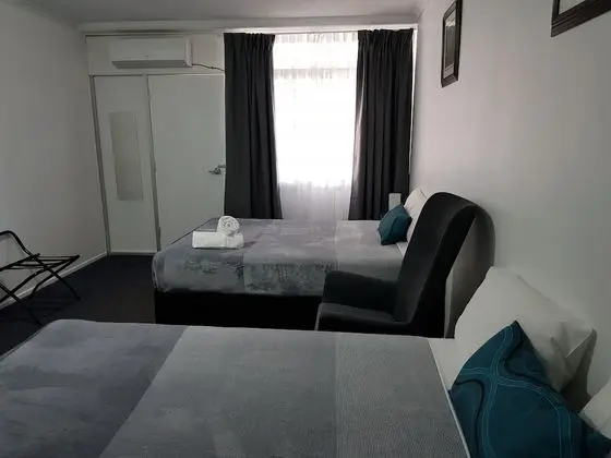 Deluxe İki Ayrı Yataklı Oda (Ground Floor)