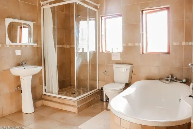Deluxe Tek Büyük Yataklı Oda, 1 Yatak Odası, Küçük Mutfak, Bahçe Manzaralı