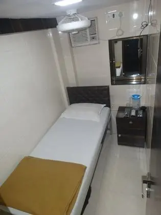 Basic Oda, 1 Tek Kişilik Yatak