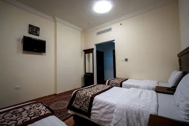 Üç Kişilik Oda