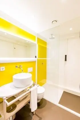 Basic Oda, 1 En Büyük (King) Boy Yatak, Şehir Manzaralı