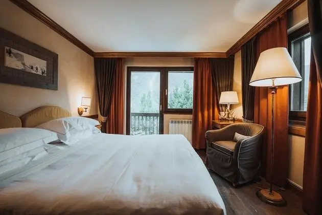 Romantic Tek Büyük veya İki Ayrı Yataklı Oda