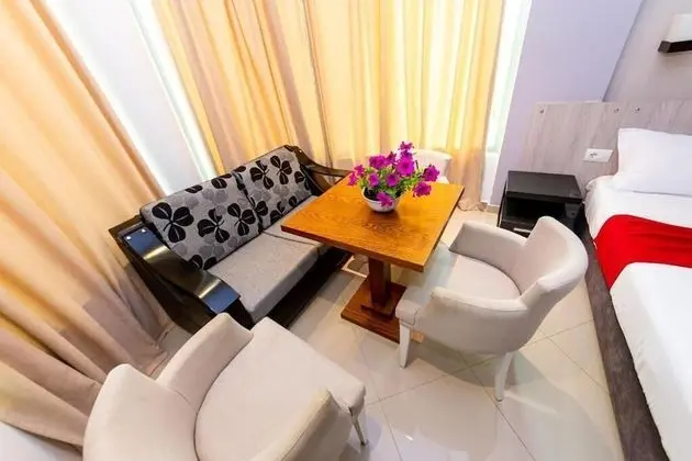 Üç Kişilik Oda, Balkon
