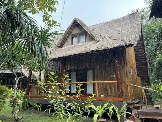 Kır Evi, Kısmi Deniz Manzarası