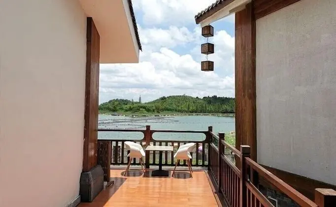 Design Üç Kişilik Oda (B)