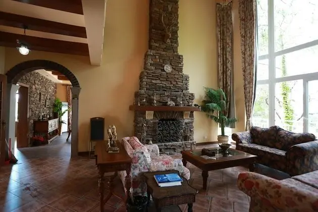 Villa, 5 Yatak Odası, Göl Manzaralı