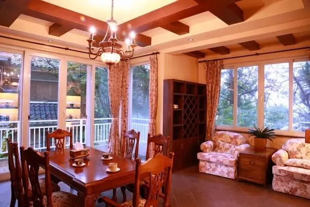 Villa, 5 Yatak Odası, Göl Manzaralı
