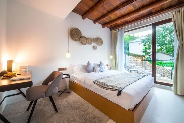 Tek Büyük Yataklı Oda