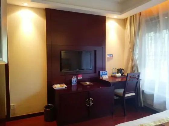 Deluxe Tek Büyük Yataklı Oda