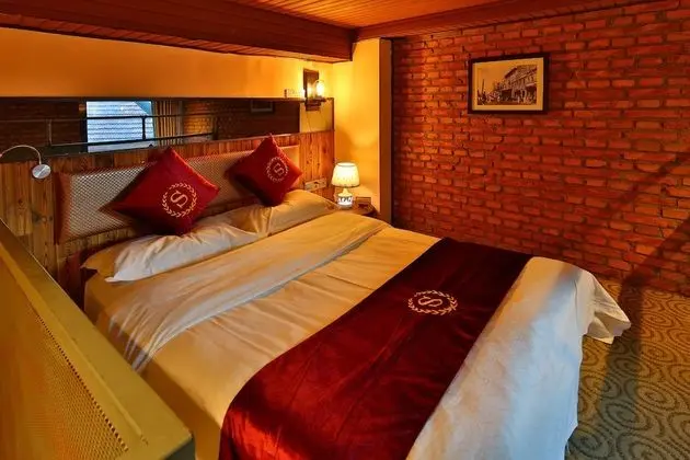 Classic Çatı Katı (Loft)