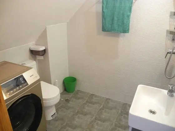 Tek Kişilik Oda, Ortak Banyo