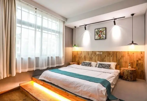 Deluxe Tek Büyük Yataklı Oda